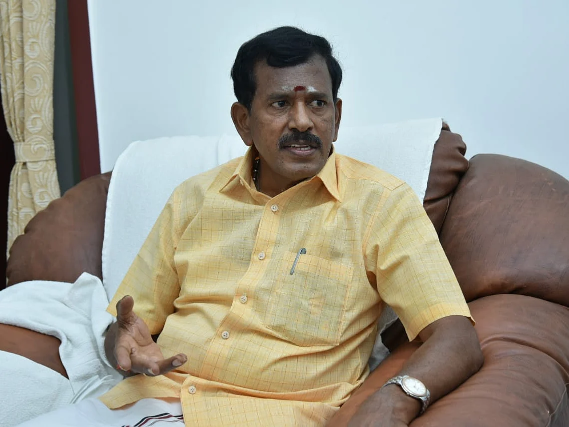 `ஏன் எனக்கு சீட் கொடுக்கலை!’ - கலங்கி நிற்கும் எம்.எல்.ஏ தோப்பு வெங்கடாசலம்!