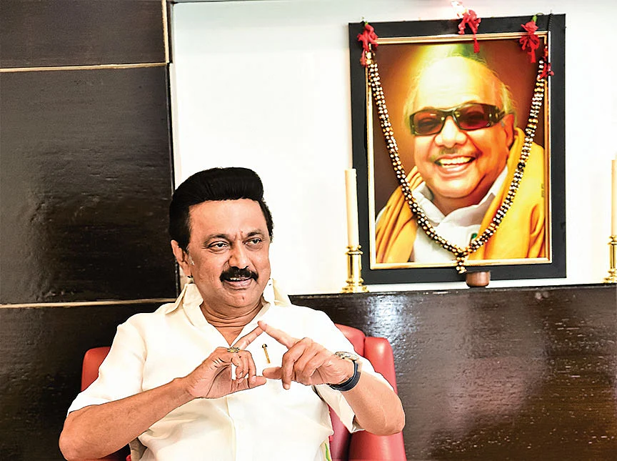 “அ.தி.மு.க-விலும் பா.ஜ.க-விலும்தான் வாரிசு அரசியல் கொடிகட்டிப் பறக்கிறது!”