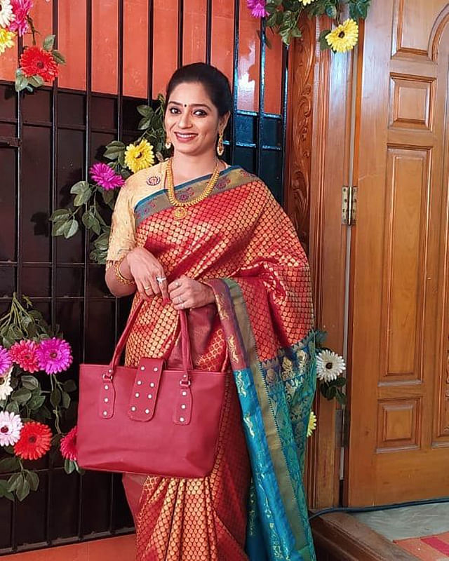சேனல் சைட் டிஷ்