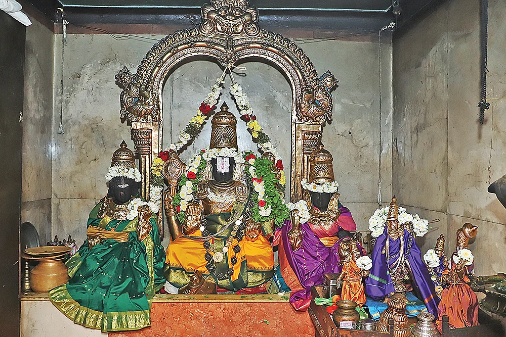 மணிமகுடத்தில்
மகாலட்சுமி தரிசனம்!