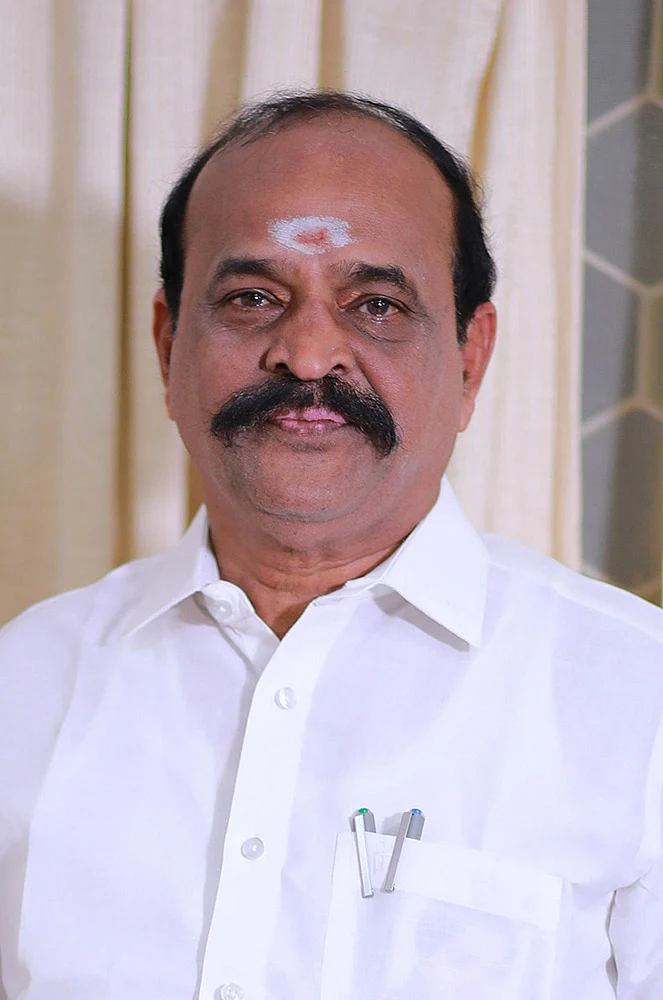 கடம்பூர் ராஜூ
