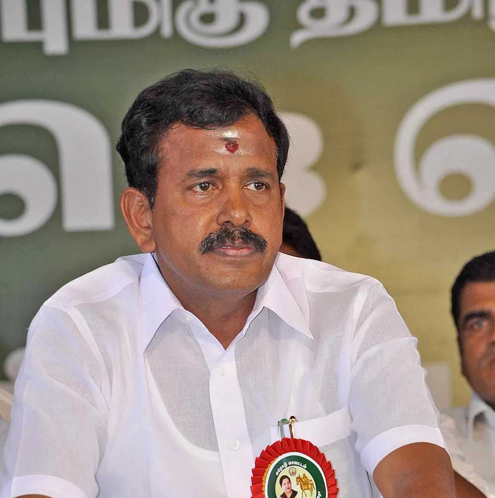 அழுகாச்சி காவியம்!