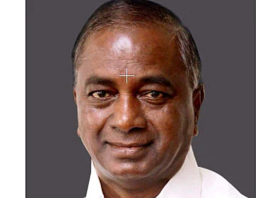 `வாசனும் என்னைக் கைவிட்டுவிட்டார்; ஆணவம் நிறைந்த அமைச்சர்’-வேலுமணி மீது பாயும் த.மா.கா துணைத் தலைவர்