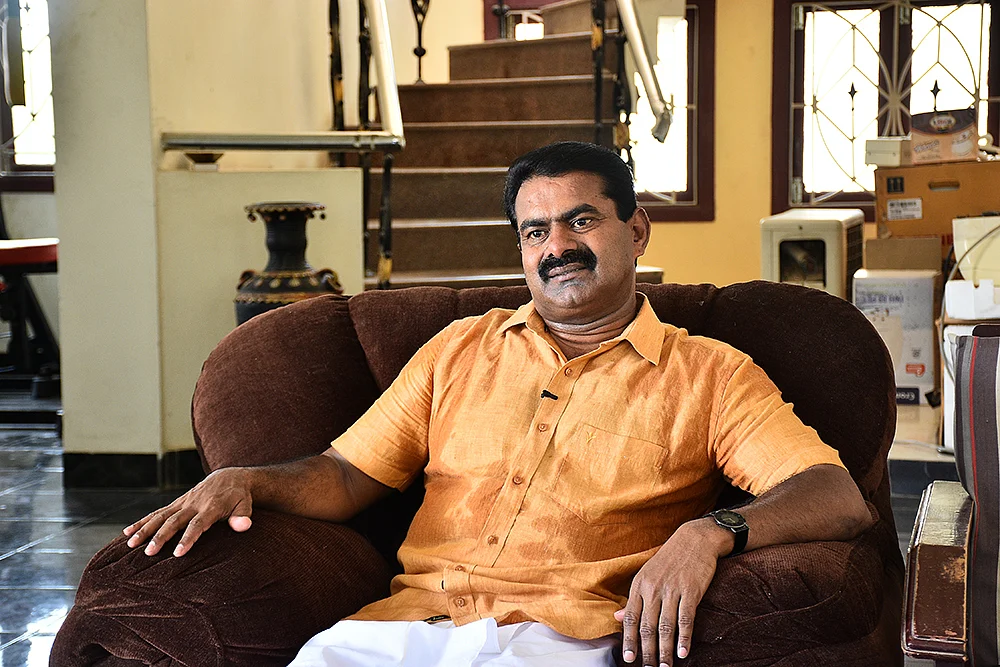 மூன்றாவது அணி... முந்துவது யார்?