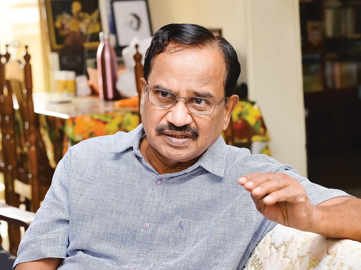 “ரஜினி பற்றி கருத்துக்கணிப்பைத் திணித்தார்கள்!”