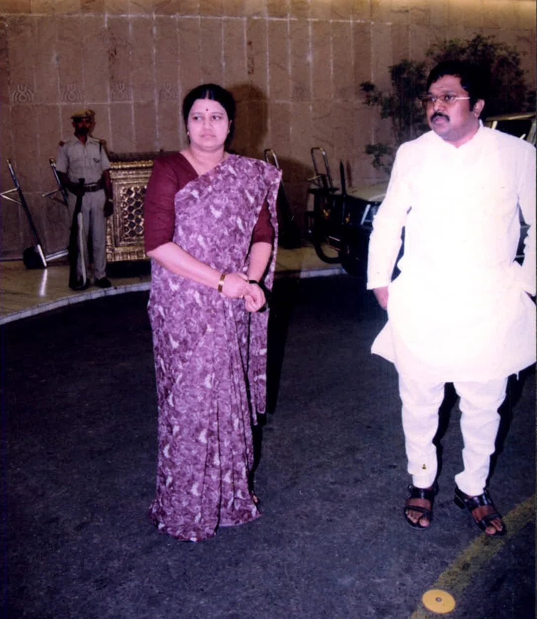 சசிகலா - தினகரன்