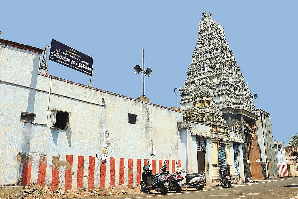 மணிமகுடத்தில்
மகாலட்சுமி தரிசனம்!