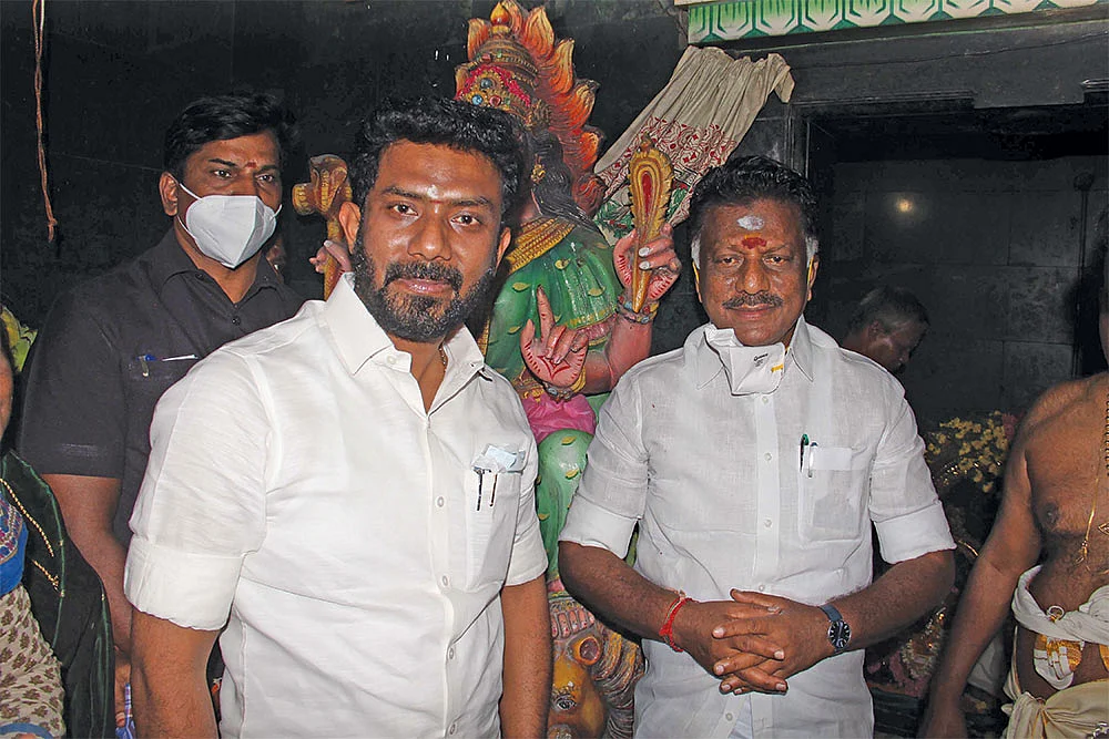 “அ.தி.மு.க மீண்டும் ஒரு குடும்பத்தின் கையில் நிச்சயம் போய்விடாது!”