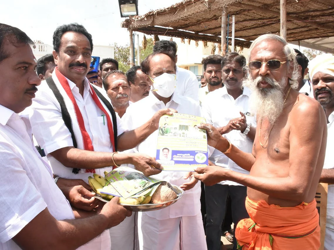 `கரூரில் திமுக-வை செந்தில் பாலாஜி ஒழித்துக்கட்டிவிட்டார்!' - தம்பிதுரை