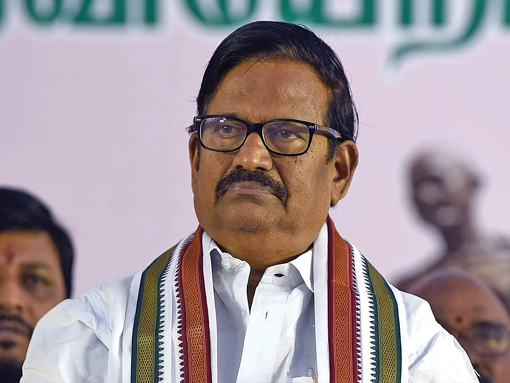 அழுகாச்சி காவியம்!