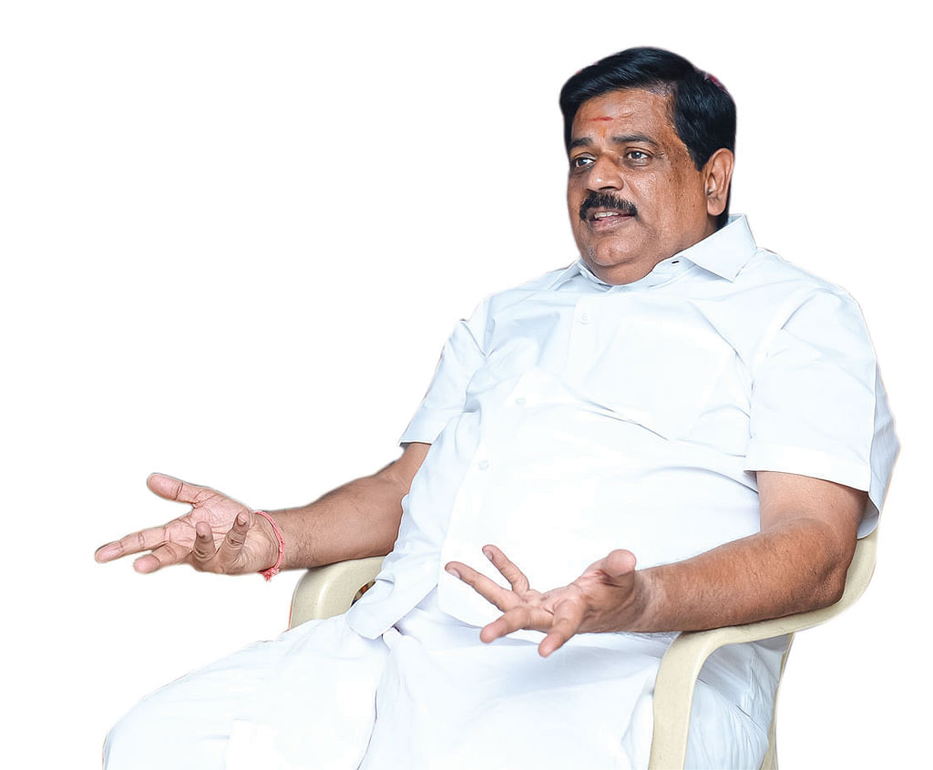 மந்திரி தந்திரி: உடுமலை ராதாகிருஷ்ணன்