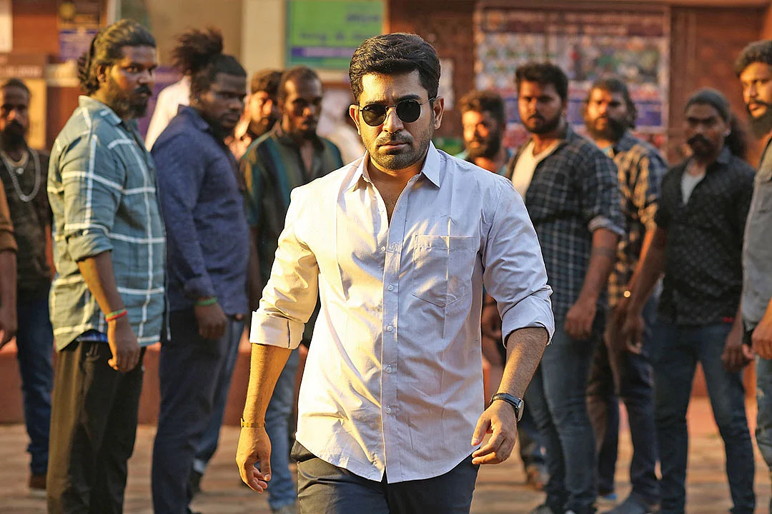 ‘தயவுசெய்து காதல் கதை சொல்லுங்கப்பா!’