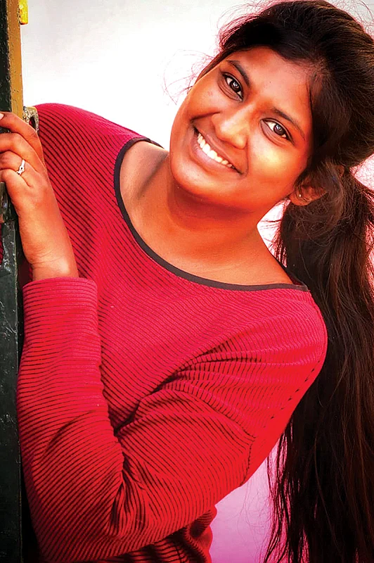 ஐஸ்வர்யா லோகநாதன்
