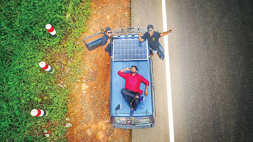 “நெப்போலியனுடன் ஊர் சுற்றப் போகிறோம்!”