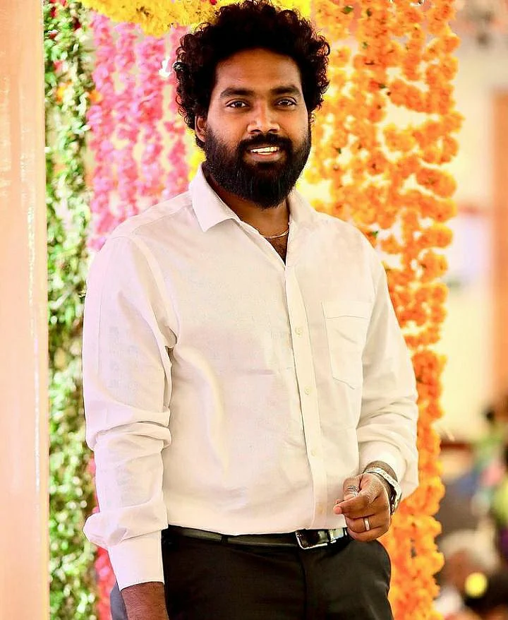டேனியல்