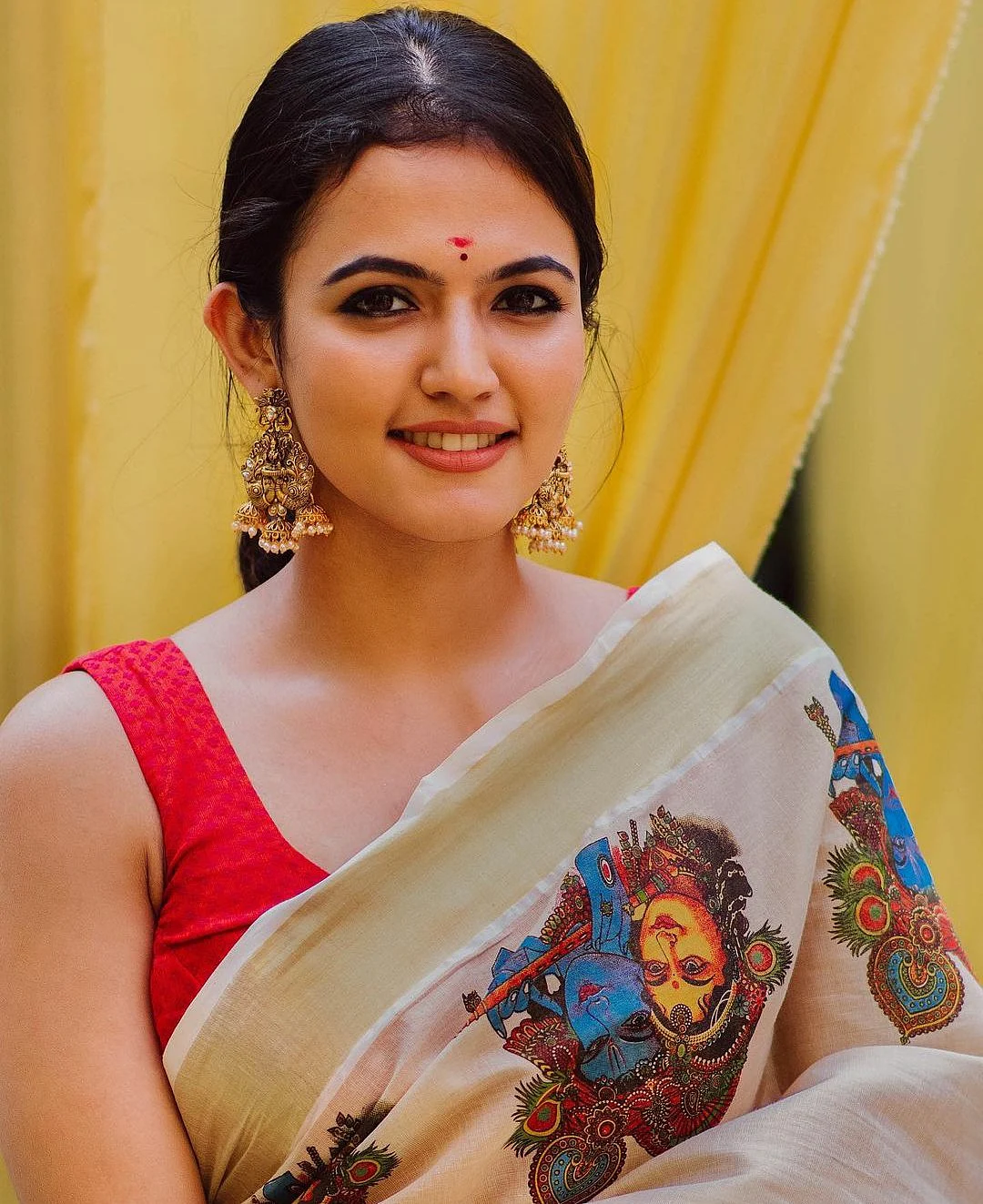 அபர்ணா தாஸ்