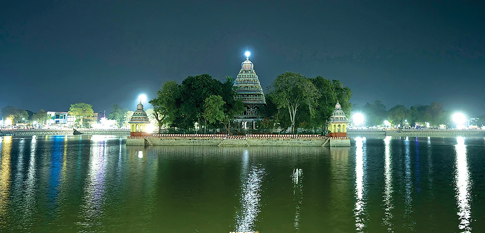 2K kids: வண்டியூர் மாரியம்மன் தெப்பக்குளம் - ஒரு ரவுண்டு அப்
