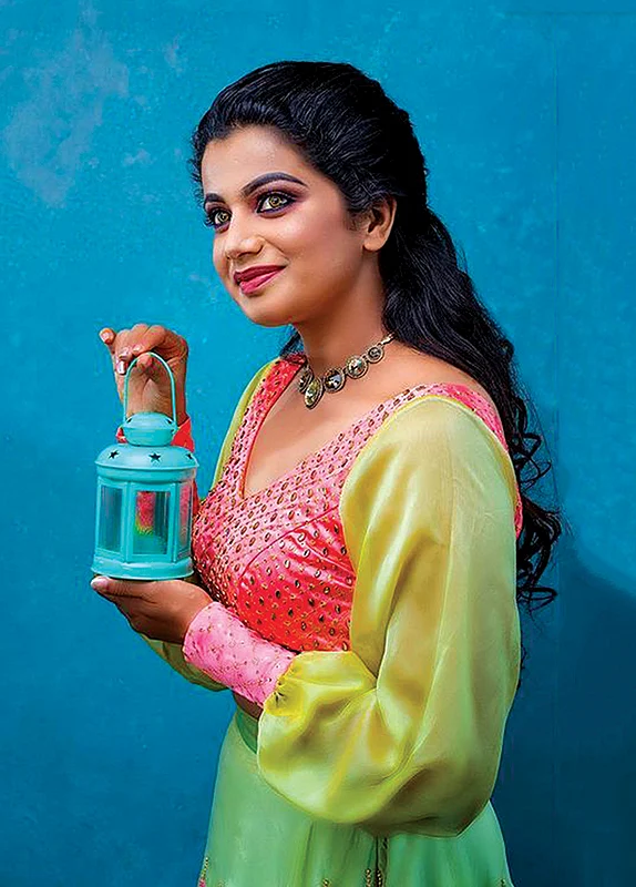 சேனல் சைட் டிஷ்