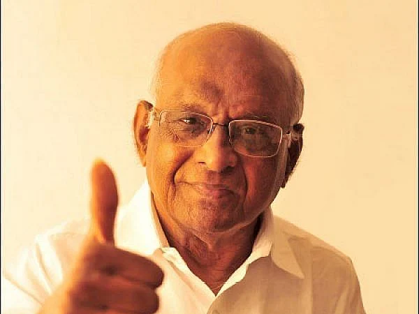 மருத்துவமனையில் இயக்குநர் எஸ்.பி.முத்துராமன்... கோவிட் நிமோனியா அறிகுறி!