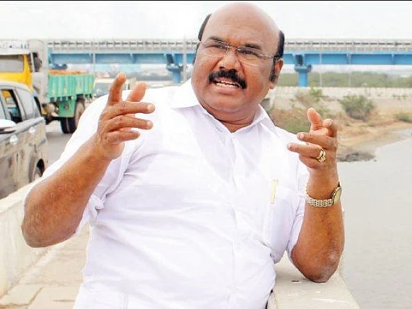 `தமிழினத்தைக் கொன்றுவிட்டு, தன்னை `தமிழன்’ என்றால் யாரும் நம்ப மாட்டார்கள்!’ - ஜெயக்குமார் காட்டம்
