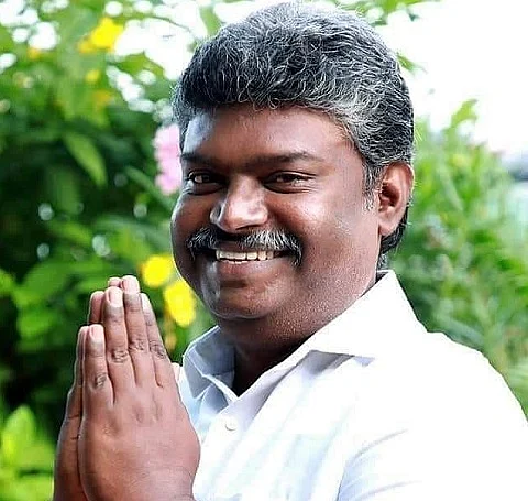 தனுஷ்குமார் எம்.பி
