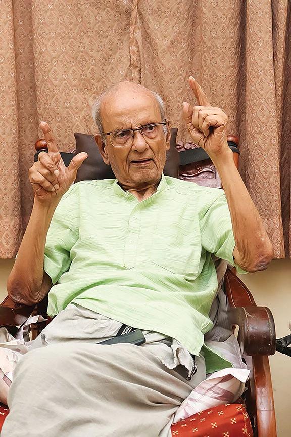 “கட்சித் தாவலைத் தொடங்கி வைத்தவர் ராஜாஜிதான்!”