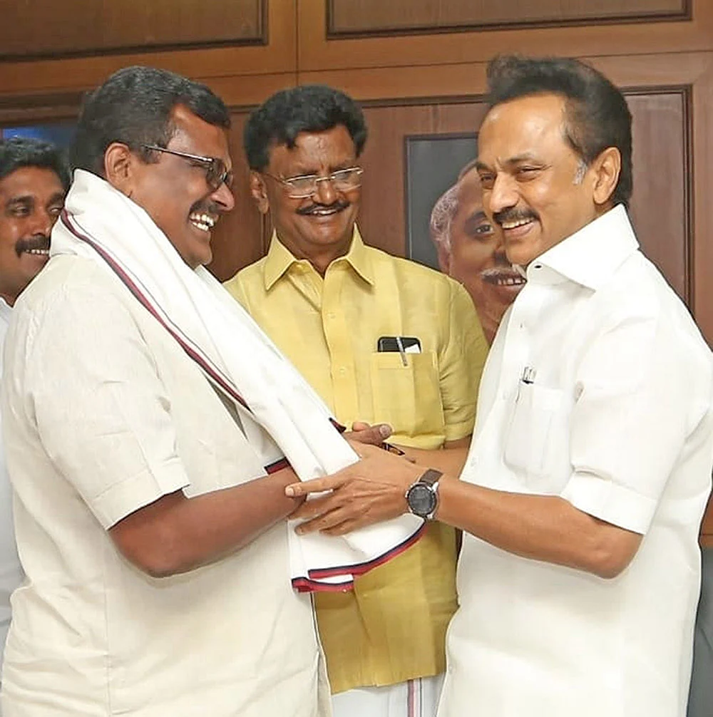 லோக்கல் போஸ்ட்