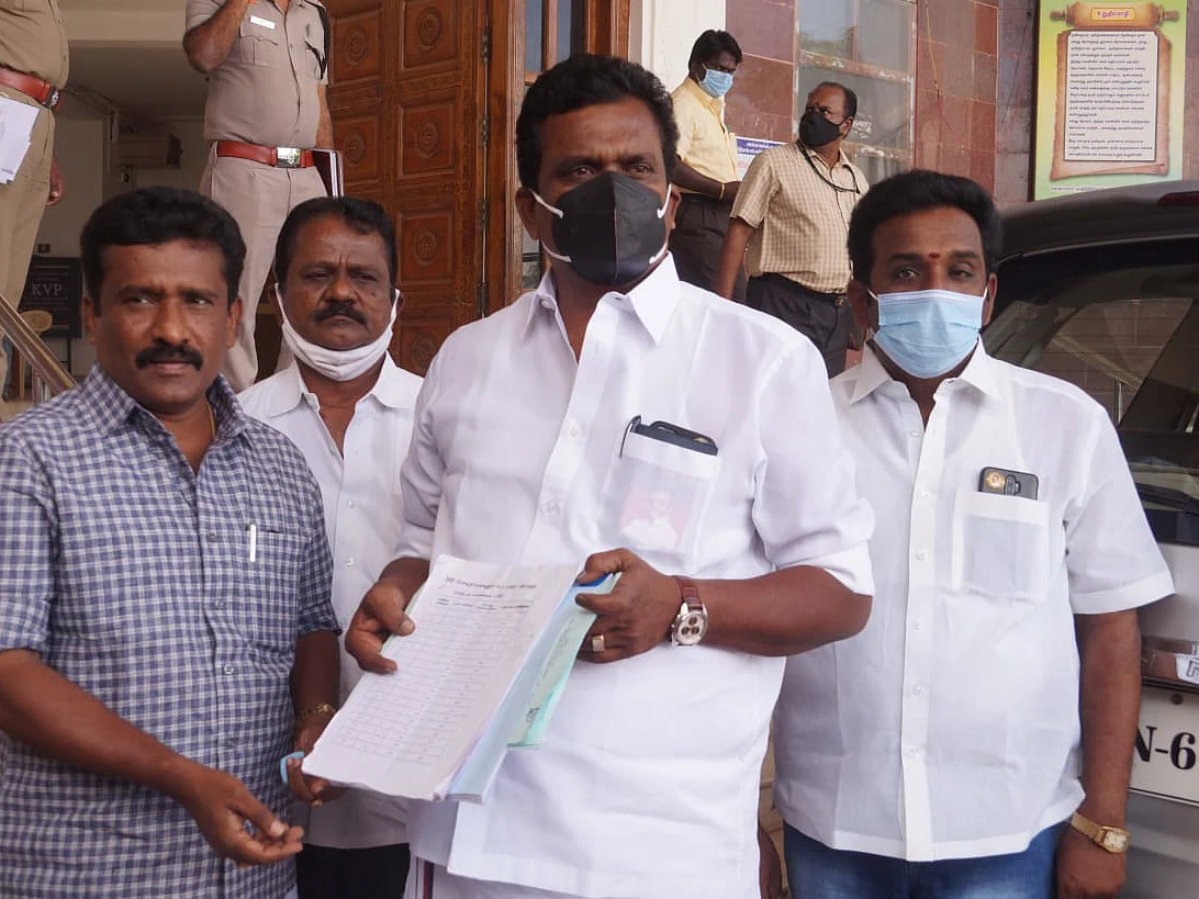 போடிநாயக்கனூர்: `அந்த 300 வாக்குகள்?; மறு வாக்குப்பதிவு வேண்டும்!’ - விளக்கும் தங்க தமிழ்ச்செல்வன்