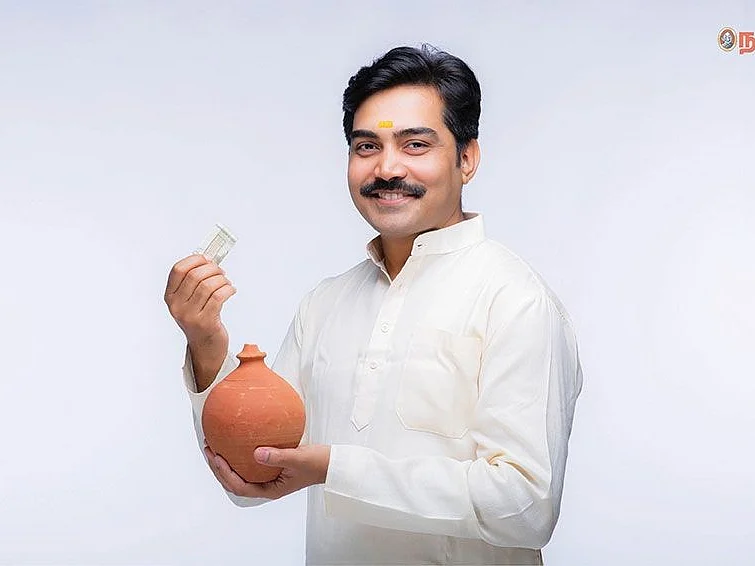 சாதாரண மக்களுக்குக் கைகொடுக்கும் சிறுசேமிப்பு! வட்டியைக் குறைக்க நினைப்பது சரியா?