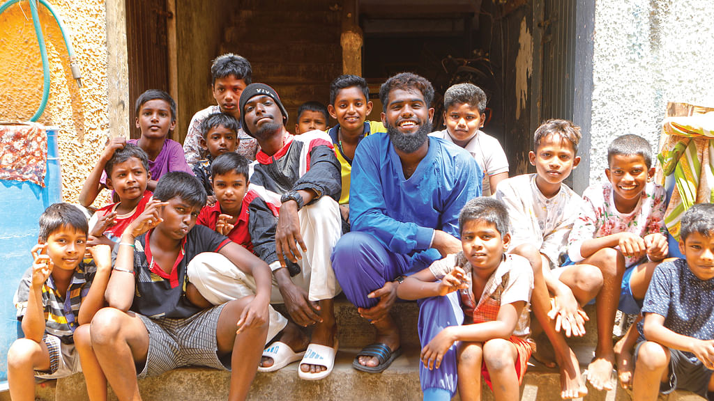 வா ப்ரோ இன்னா ப்ரோ ராப் இசைக் குழு