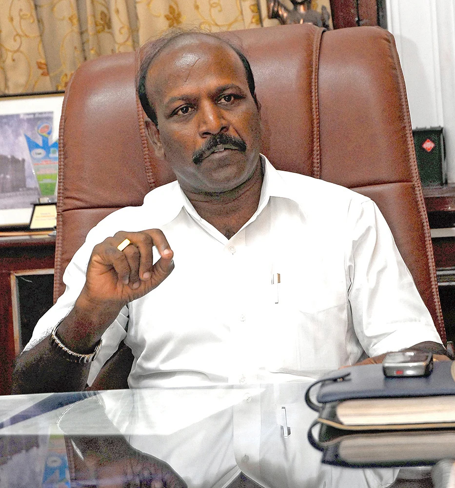 ஒன் பை டூ: கொரோனாவைக் கட்டுப்படுத்த அபராதம் சரியா?