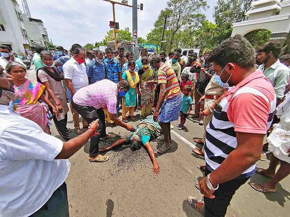 14 வயது சிறுமியை பாலியல் வதை செய்த காமுகன்கள்