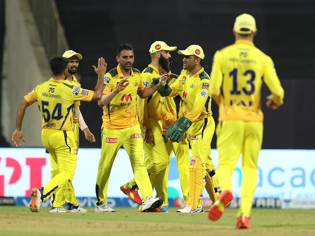 KKR v CSK: டேபிள் டாப்பில் சென்னை... இதயங்களை வென்ற கொல்கத்தா! | IPL 2021