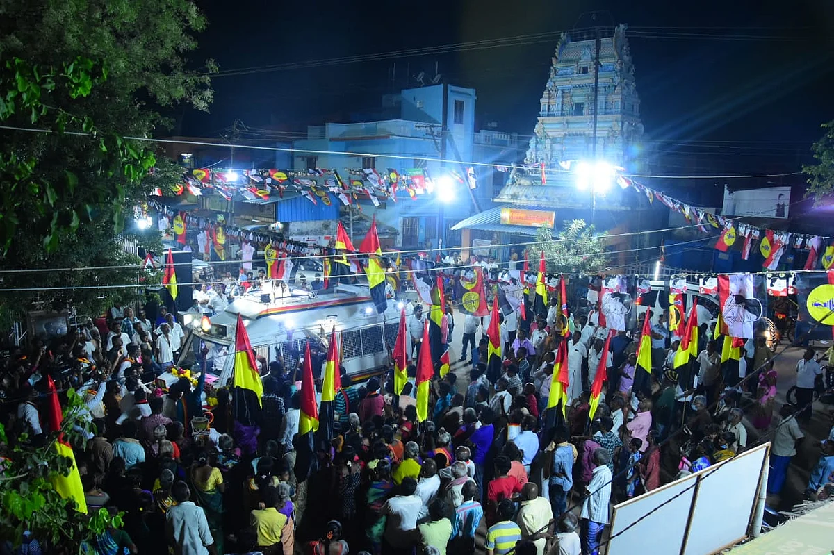 பிரசாரத்தில் விஜய பிரபாகரன்
