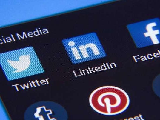 Social Media Day: சமூக வலைதளங்களில் பர்சனல் தகவல்கள் திருடப்படுவது பற்றி என்ன நினைக்கிறீர்கள்?