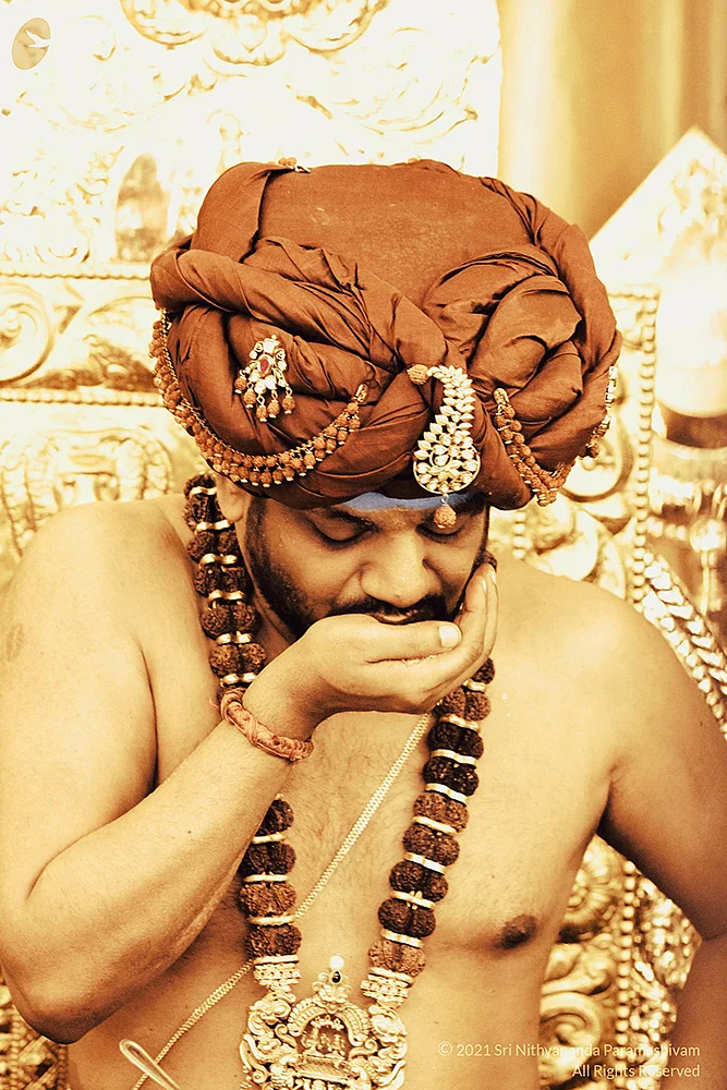 அடங்காத நித்தி! - கொரோனா லிங்கம்... ஹார்மோன் மாத்திரை... ‘கிறுகிறு’ ஹிப்னாட்டிசம்...