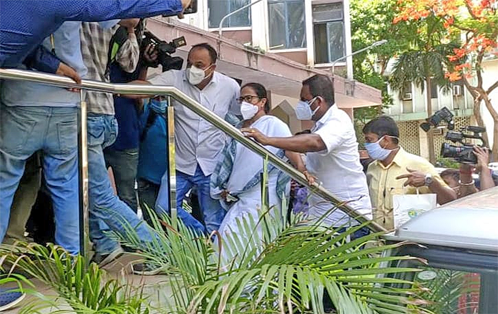“பா.ஜ.க-வில் சேர்ந்தால், கைது நடவடிக்கை இருக்காதா?” - தகிக்கும் மேற்கு வங்கம்...
