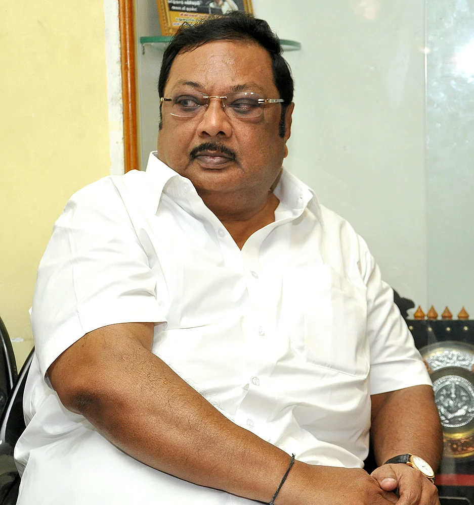 மிஸ்டர் கழுகு: அவர் ஒரு எம்.எல்.ஏ-தான்! - எடப்பாடியைச் சீண்டிய செந்தில் பாலாஜி