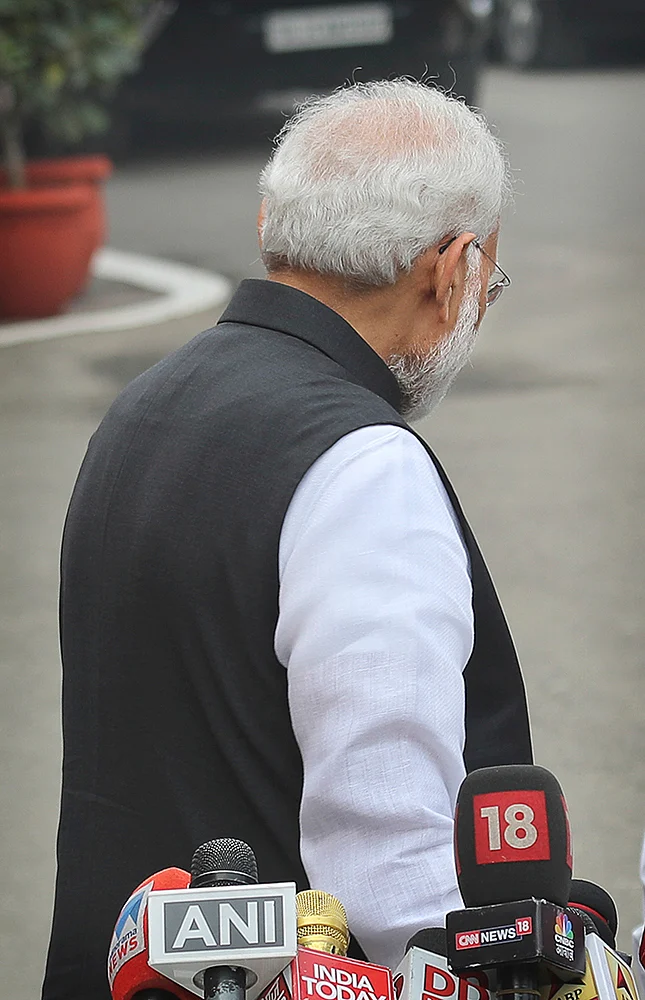 மன்றாடும் மாநிலங்கள்... பாரபட்ச பிரதமர்!