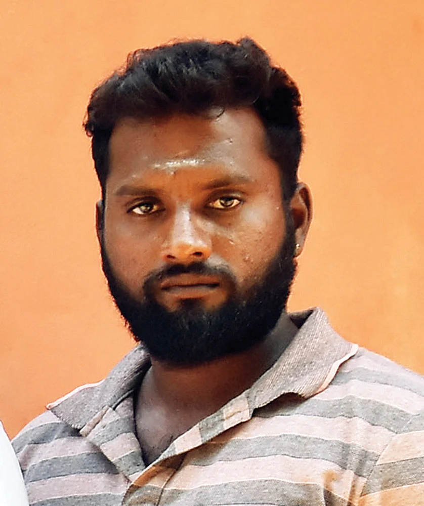 சதீஷ்குமார்