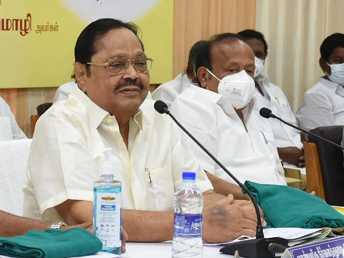 மேட்டூர் விவகாரம்: 10 ஆண்டுகளுக்குப் பிறகு நடந்த ஆலோசனைக் கூட்டம்; மகிழ்ச்சியில் டெல்டா விவசாயிகள்!