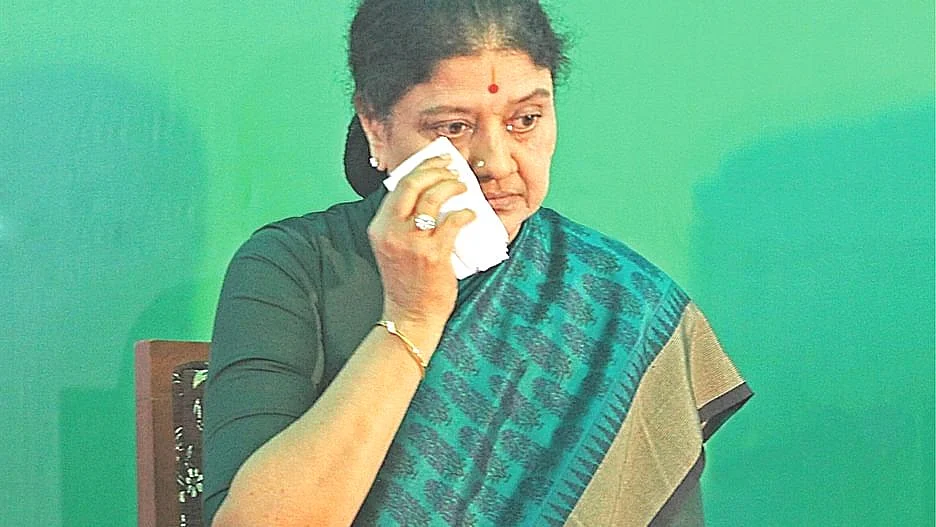சசிகலா