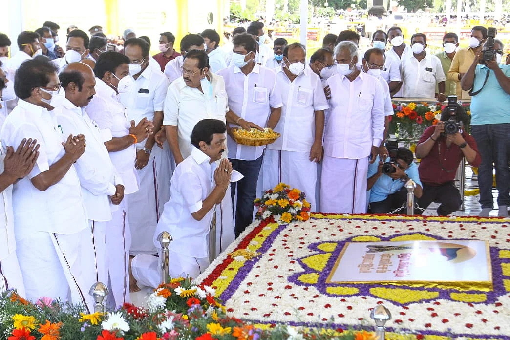 `புகழுரை வேண்டாம்; உண்மைய நேருக்கு நேர் சந்திப்போம்' - ஆட்சியர்கள் கூட்டத்தில் முதலமைச்சர் ஸ்டாலின்