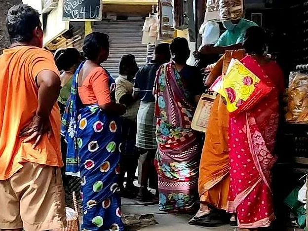 ஊரடங்கிலும் கட்டுக்கடங்காத மக்கள் கூட்டம்... கட்டுப்படுத்த சில ஆலோசனைகள்!