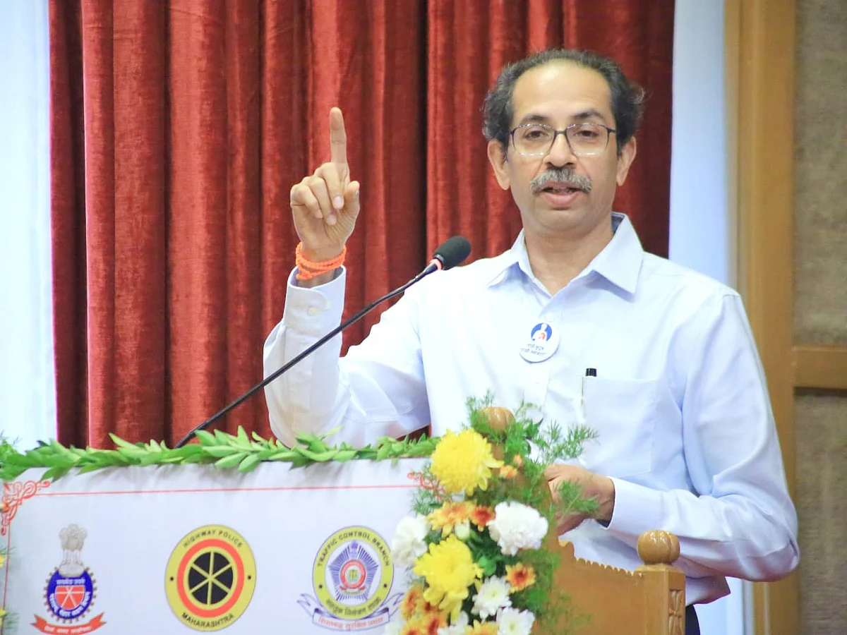 மகாராஷ்டிரா: `வேதனையாகத்தான் இருக்கிறது; 3-ம் அலை வரலாம்!’ - எச்சரிக்கும் உத்தவ் தாக்கரே
