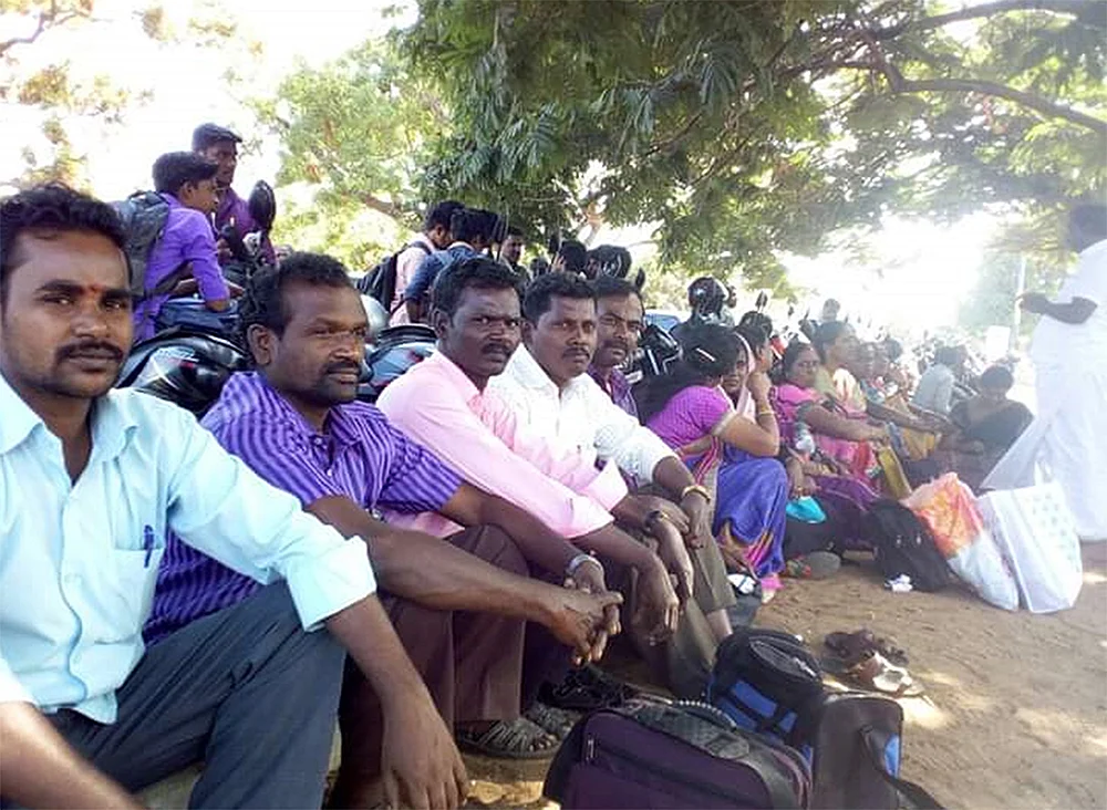 அ.தி.மு.க-வால் பழிவாங்கப்பட்டோம்! - விடியலுக்காகக் காத்திருக்கும் பட்டதாரி ஆசிரியர்கள்...