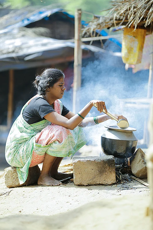 நிறத்தை நடிகைகளின் தகுதியாகப் பார்க்கும் காலம் நிச்சயம் மாறும்! - செம்மலர் அன்னம்