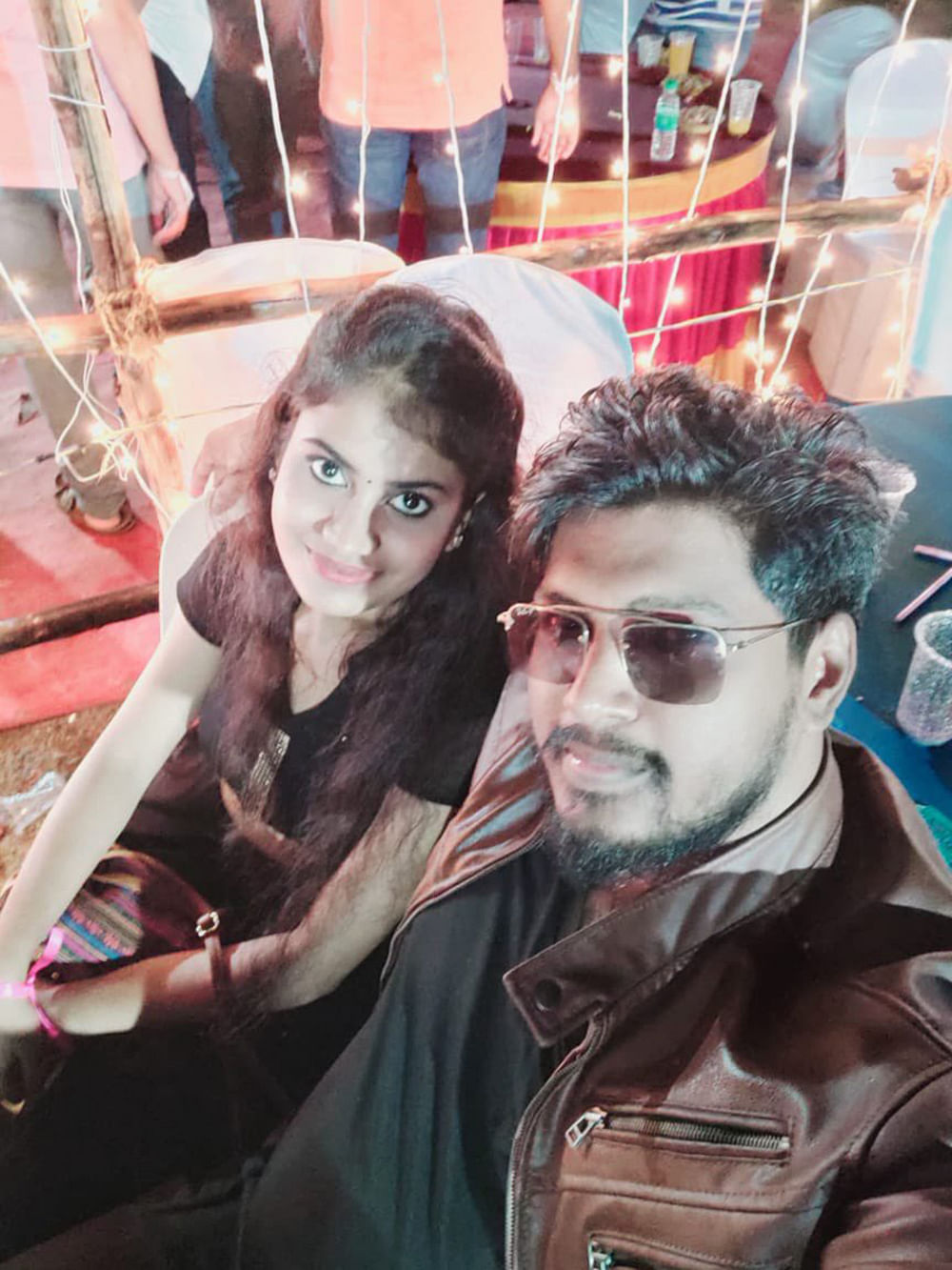 என் கணவருடன் செக்ஸியாகப் பேசியதில் என்ன தப்பு? - யூடியூபர் மதனின் மனைவி கிருத்திகா கேள்வி...