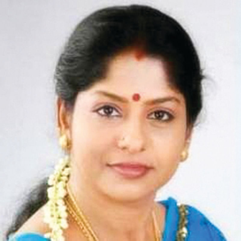 ரேகா சுரேஷ்