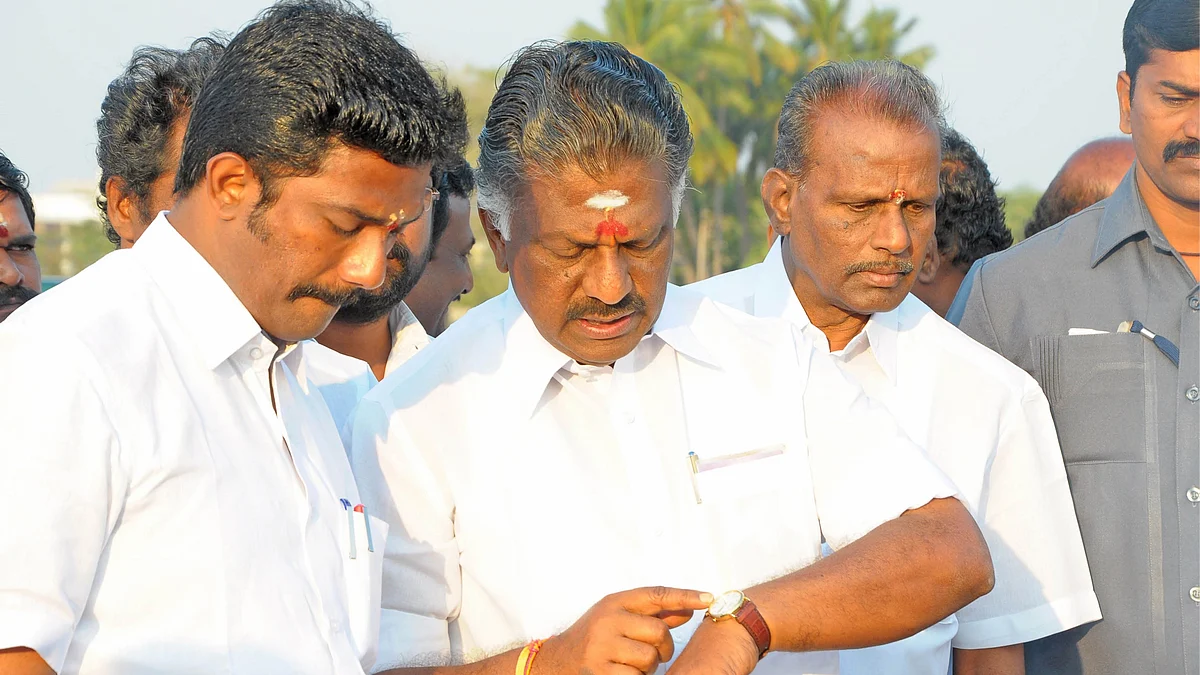 ரவீந்திரநாத் - பன்னீர்செல்வம்